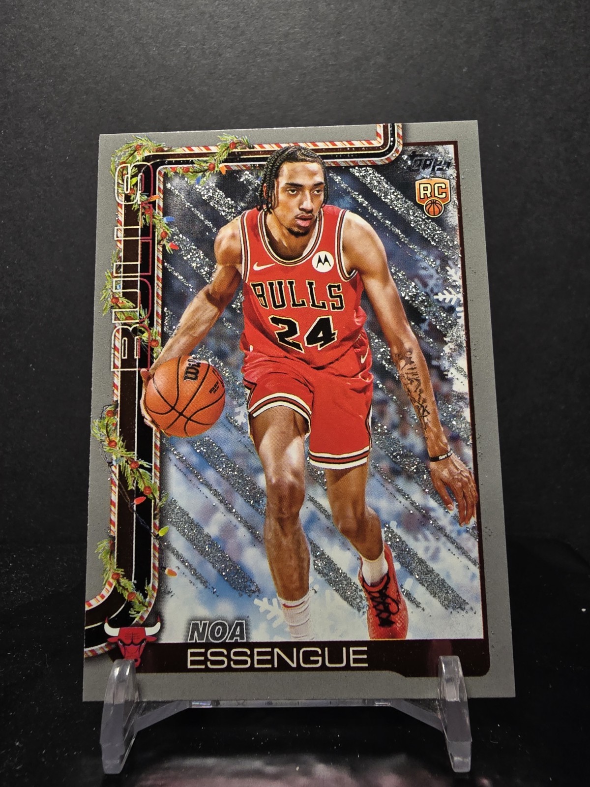 1117061 - 2025-26 Topps Holiday Basketball Noa Essengue RC Silver Glitter #H172