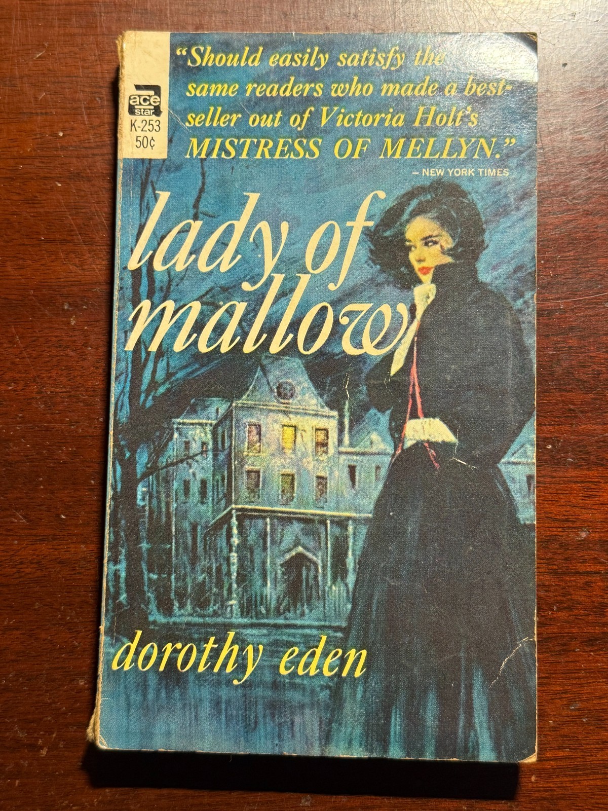 Lady of Malloway Dorothy Eden Ace Books Gothic Horror 1960 1960s Vtg PB BK