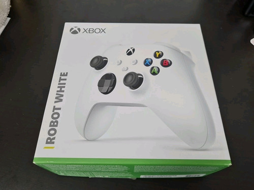 Genuine Xbox Series X/S Wireless Controller - Robot White. Boxed 205 - Picture 1 of 4