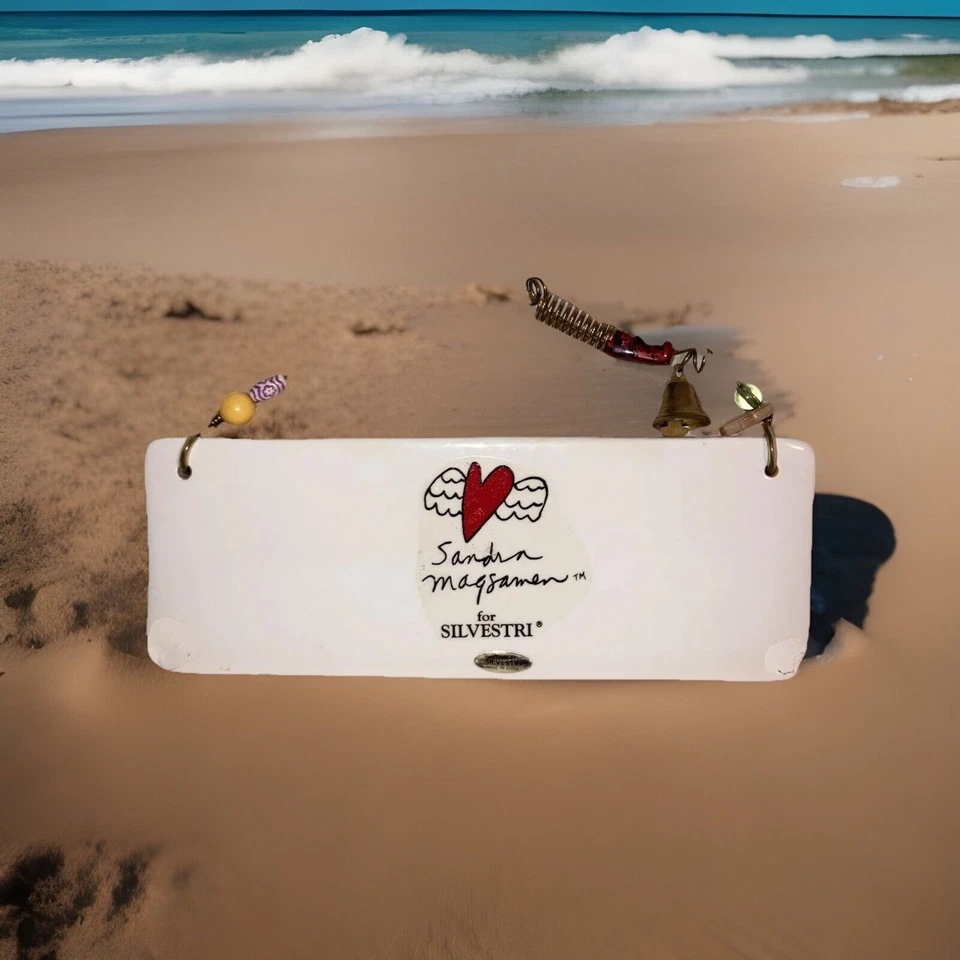 Sandra Magsamen “Happy Hour Is Not A Time of Day- It Is A State If Mind”壁画 — 第 2/2 张图片