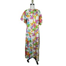 Van Raalte Vintage 60s Colorful Plaid Quilted Housecoat Dress Nightgown Robe S