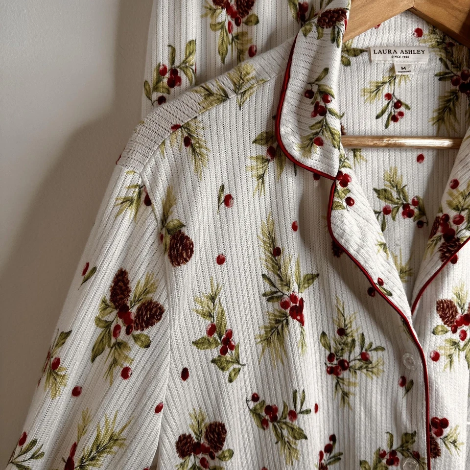 Laura Ashley Pajama Set Womens Medium Floral Pinecone Cozy Holiday Winter - Image 4 of 4