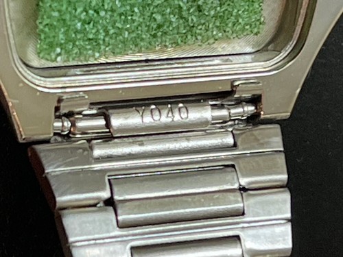 NOS sample 1982 vintage Seiko Ana-Digi watch H557-5179 case dial and band parts - Picture 10 of 10