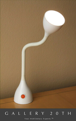 FAB! MODERNIST ARTICULATING WHITE DESK LAMP! RARE! MICHAEL GRAVES VTG GOOSENECK