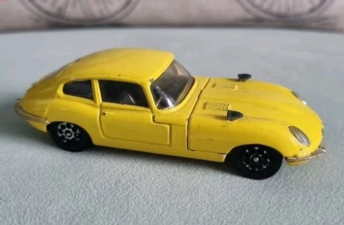 Vintage Corgi 374 Whizzwheels Bright Yellow Jaguar E Type 2+2 Collectable