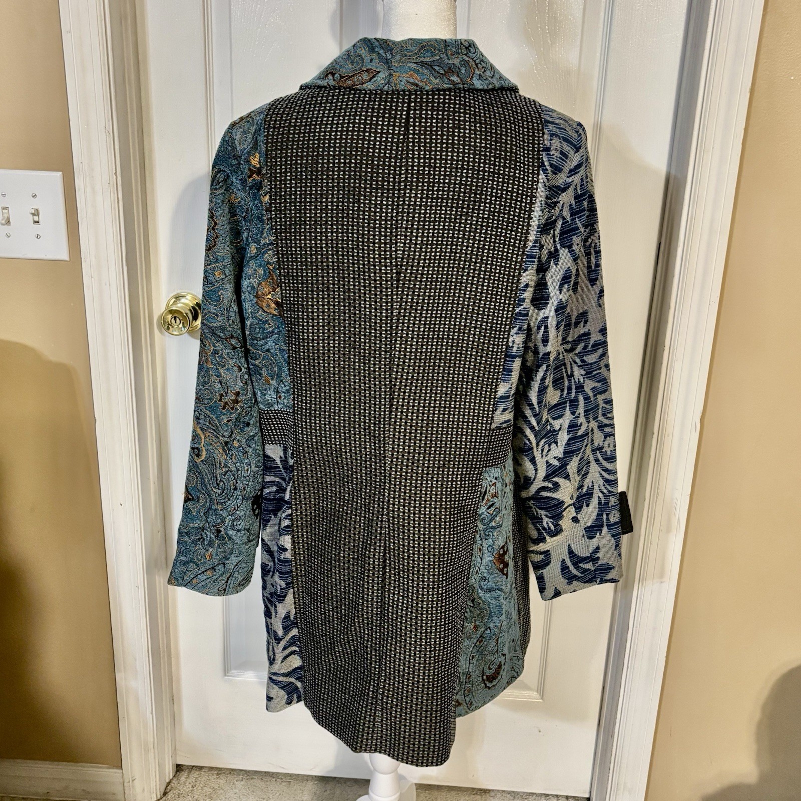 Venus Mixed Print Patchwork Jacquard Embroidered … - image 4