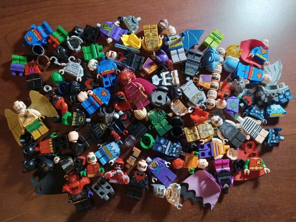 Lego Lot Minifigure Batman 7785 DC Superheroes Justice League Parts Huge Classic - Image 2 of 4