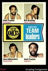 1974-75 Topps #93 Walt Frazier, Bill Bradley, Dave DeBusschere KNICKS EX - EX/MT