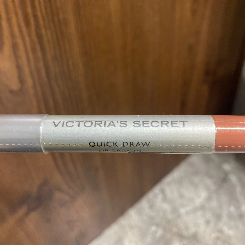 ¡NUEVO! Crayón de labios de dibujo rápido Victoria's Secret #09 Mimosa difícil de encontrar 💝 delineador de labios Foto 2 de 4