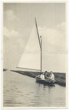 Segelboot Jolle auf Kanal in Norddeutschland Freizeit Segeln - Altes Foto 1920er
