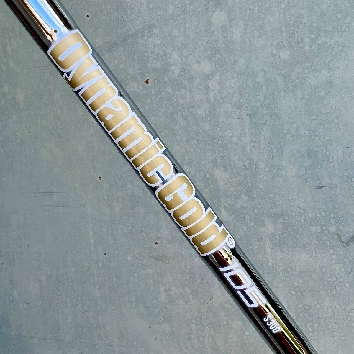 True Temper Dynamic Gold 105 S300 Tapered | Tesi Golf - Large choix d'articles de golf et d'accessoires pour tous à des prix abordables, 32,88
