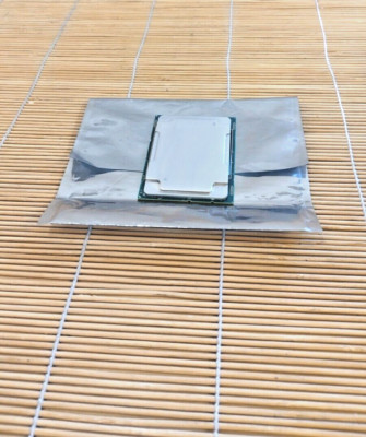Intel Xeon Gold 6148 Processor 2.4 GHz 6148/150W 20C/27.50MB Cache/DDR4 2666MHz
