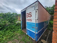 SHIPPING CONTAINER 26' 8'×9'