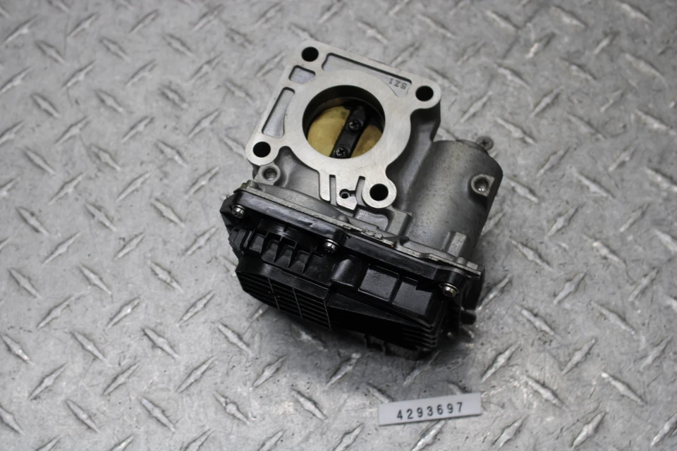 2017 TRIUMPH STREET CUP THROTTLE BODY  - Image 4 of 4