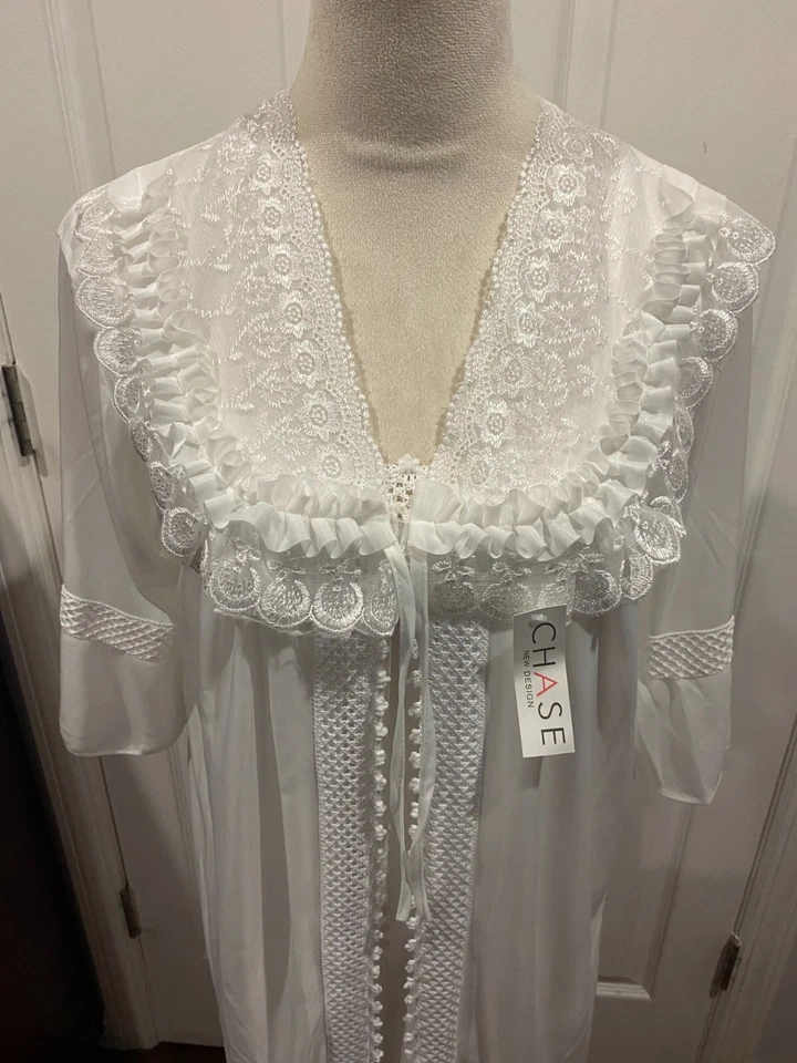 Silky Sleeveless Nightgown w/Robe Embroidery Lace Floral Design White Size XL - Image 2 of 4