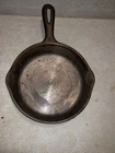 Vintage Unmarked Wagnerware #3 Q 6 1/2" Skillet
