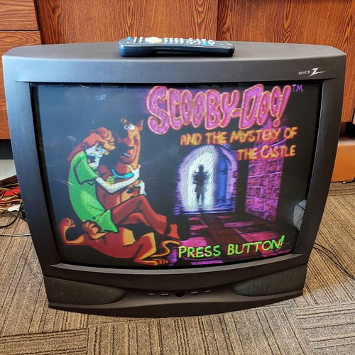 Zenith 27 Inch CRT TV Retro Gaming Coaxial RCA Input A27B33W Remote Included - Picture 1 of 12