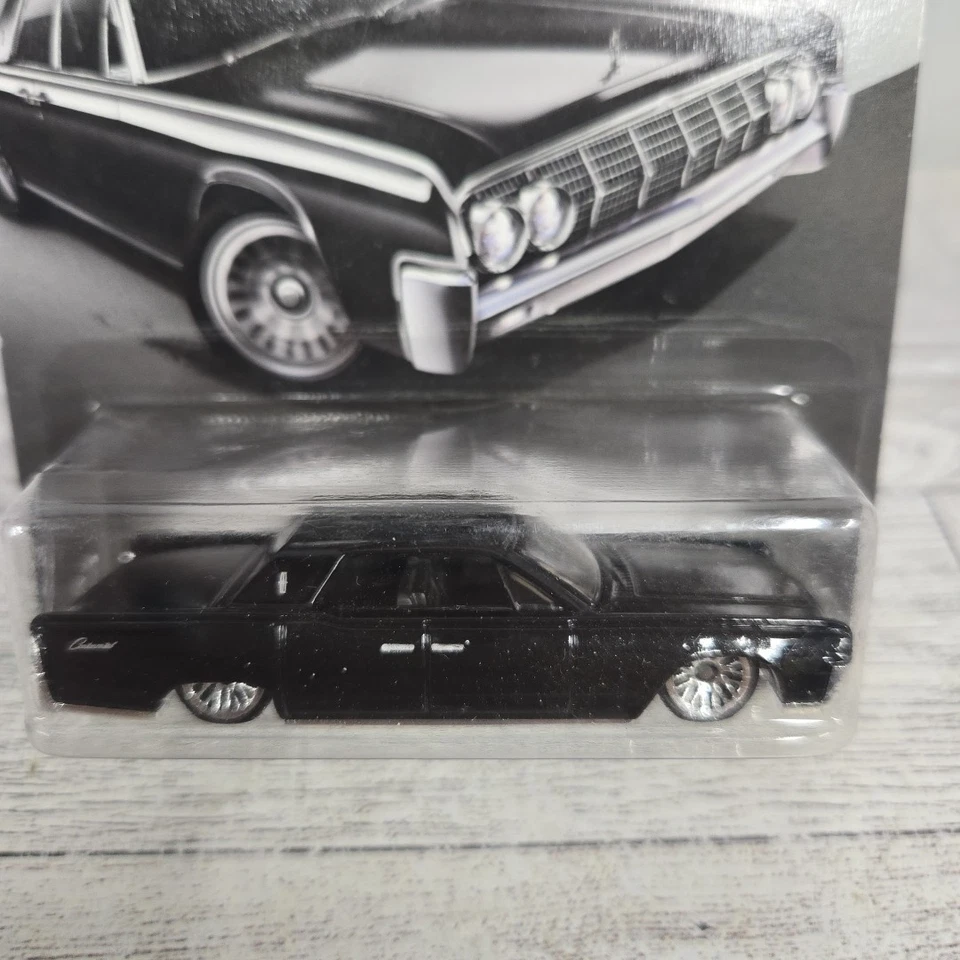 Lincoln Continental 2014 Goldfinger 3/5 James Bond 007 Hot Wheels negro 1964 Foto 4 de 4