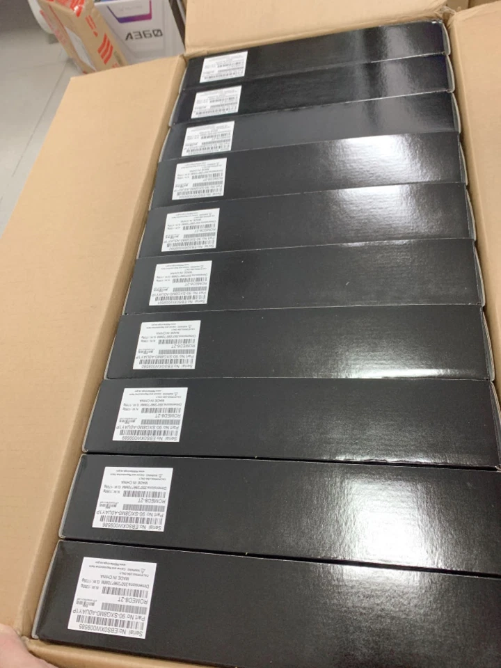 ASRock ROMED8-2T Motherboard AMD EPYC7002 7001 Socket SP3 LGA4094 PCIe ATX - Image 3 of 4