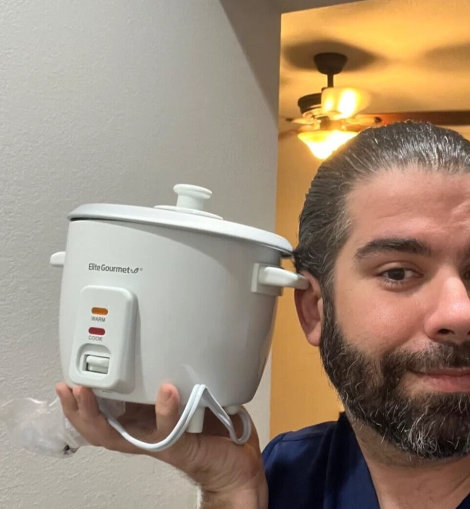 Electric Rice Cooker with Automatic Keep Warm Makes Soups Stews 3 Cups Uncooked