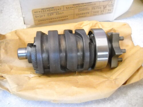 NOS OEM Yamaha Shift Cam Assy 1982-86 YZ100 YZ125 IT175 IT200  5X4-18540-00 - Picture 1 of 4