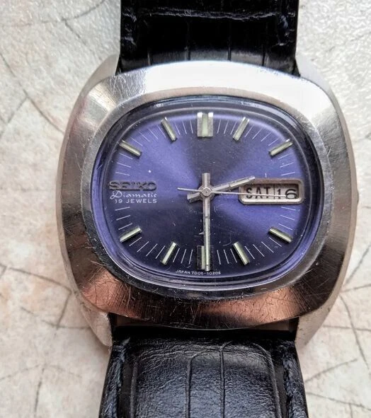 Etsy Seiko DX Automatic 17 Jewel TV Dial Wristwatch C. 1970