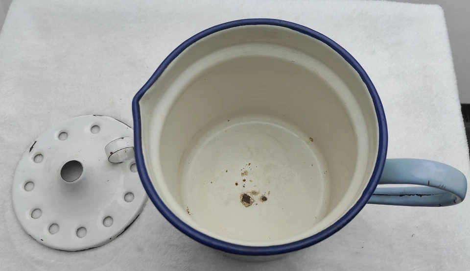 Ancien Pot à Lait en Tôle Épaisse Émaillée Bleu Pâle H 16cm. Usures, voir photos - Photo 3/4