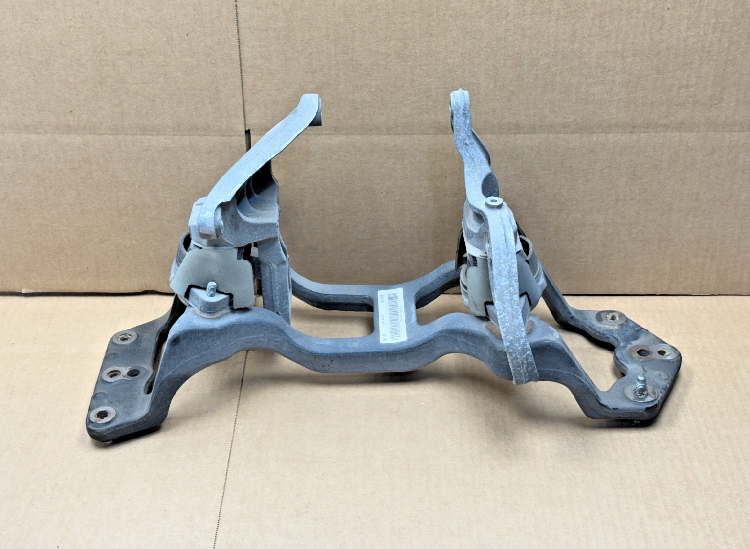 06-12 Bentley Continental Flying Spur Transmission Mount Support Bracket PO43