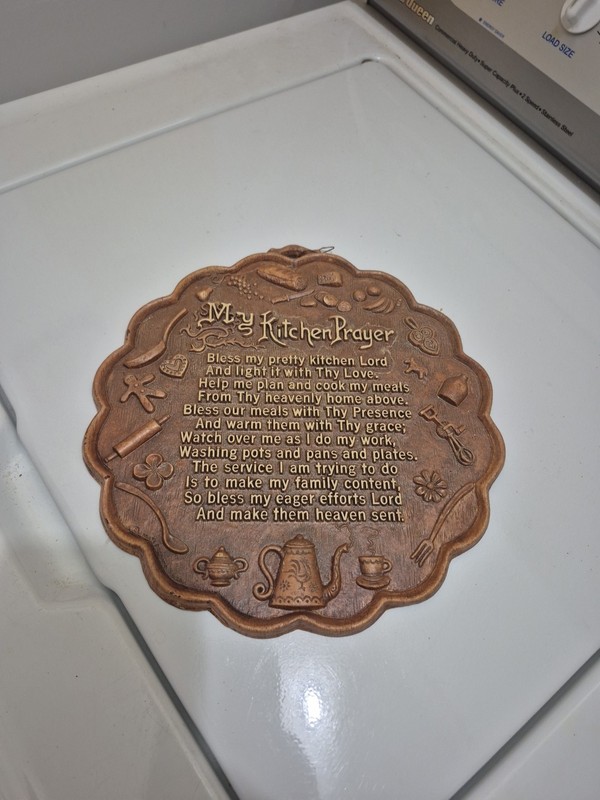 Vintage MY KITCHEN PRAYER 10" Diameter Wall Art Plaque