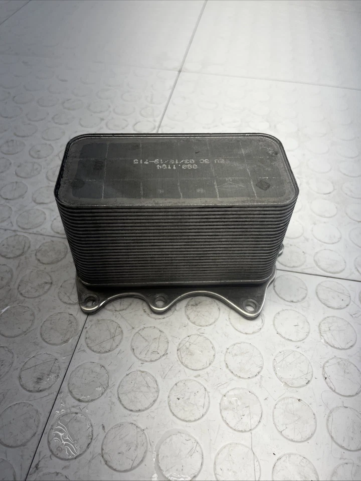 2017-2019 BMW G30 540I B58 КОРПУС МАСЛЯНОГО ФИЛЬТРА АЛЮМИНИЕВЫЙ МАСЛЯНЫЙ ОХЛАДИТЕЛЬ OEM - Изображение 4 из 4