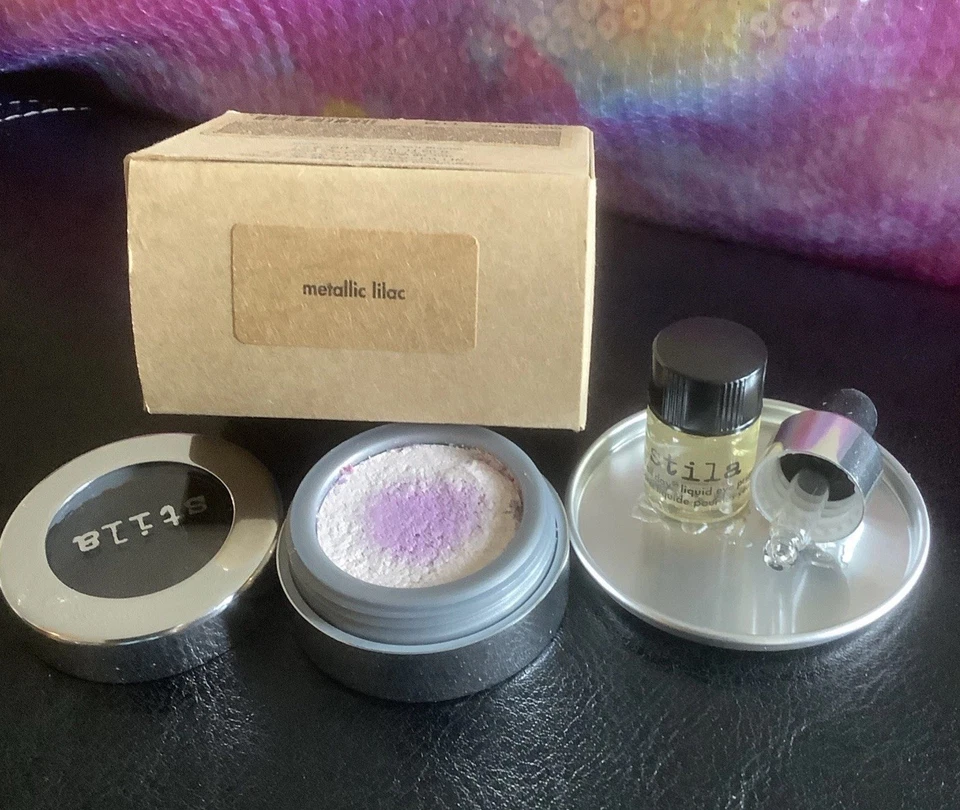 STILA Magnificent Metals Foil Finish Eye Shadow - Metal Lilac - Image 2 of 4