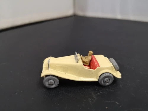 B965-MATCHBOX LESNEY No19A MG SPORTS CAR