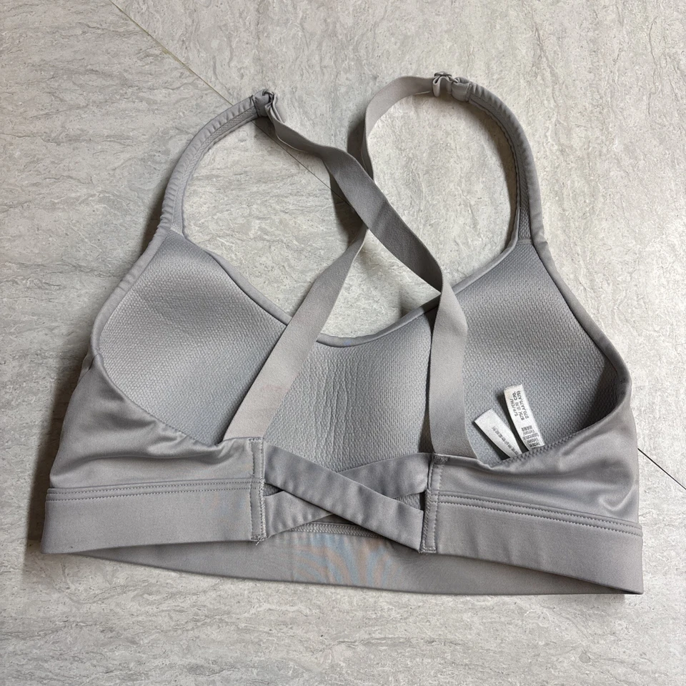 Victoria's Secret Victoria Sport Wireless Crossback Sports Bra Light Gray Small - Image 4 of 4