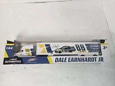 Nascar Authentics - 1/64 Dale Earnhardt Jr Semi  Signature Trailer HELLMANN'S 88