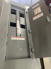 Square D NF Panelboard 250A 600V 480V 3PH 4W 42 Cir Main Lug Panel 250 Amp P378