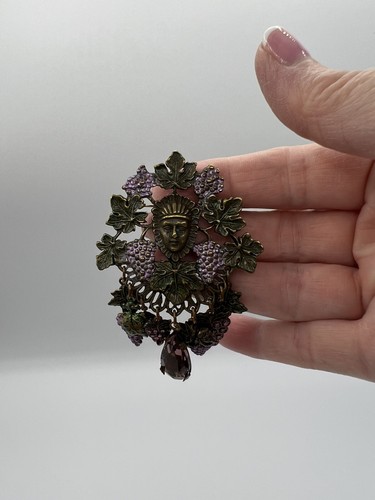 Vintage Inspired Copper Tone Grape Themed Brooch With Purple Rhinestone, Large - Picture 8 of 8