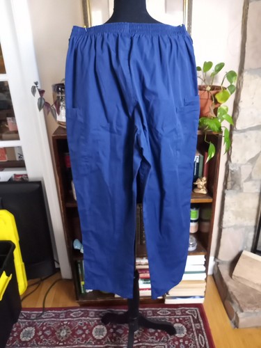 Cherokee Scrubs Lot Of 2 Items 1 Jacket Top, 1 Pant Women's Medium - Picture 11 of 12