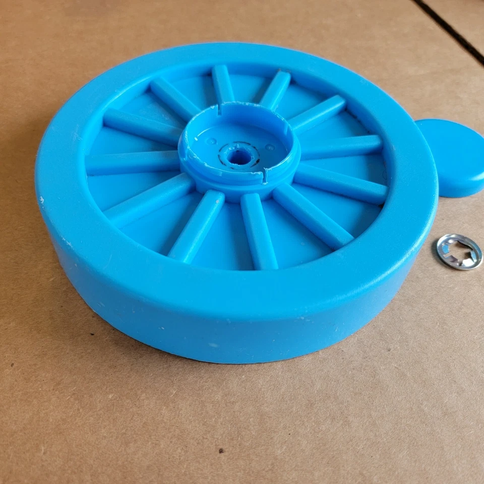 Peg Perego Thomas The Train Track Rider Деталь КОЛЕСА узкое не широкое ТОЛЬКО - Изображение 4 из 4