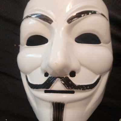 Ich Verkauf Hier Eine  Maske 