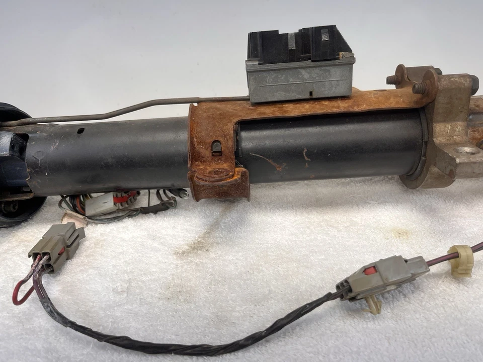 1974 - 1979 Ford Mercury LTD Cougar Marquis coluna de direção inclinada com chave - Imagem 4 de 4