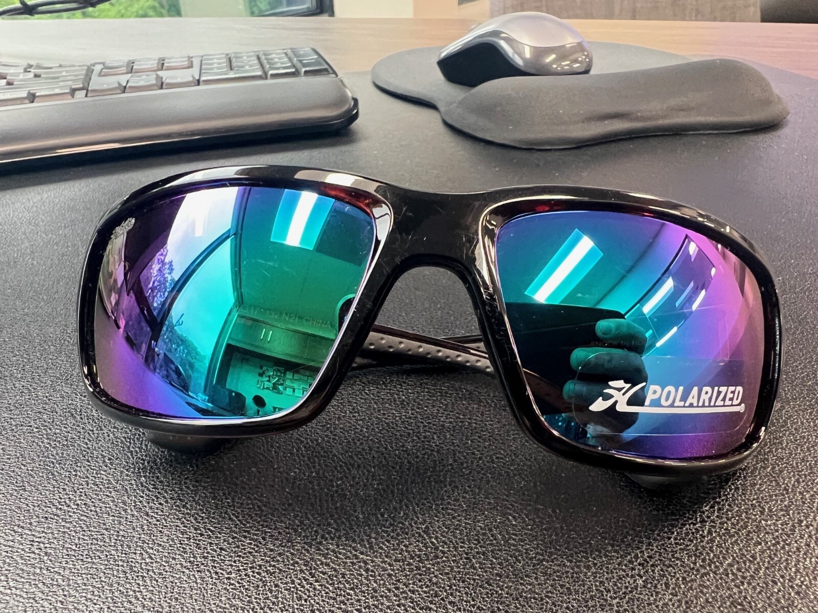 HOBIE Snook Sunglasses - Shiny Dark Brown Tortoise / Sea Green Mirror Lens