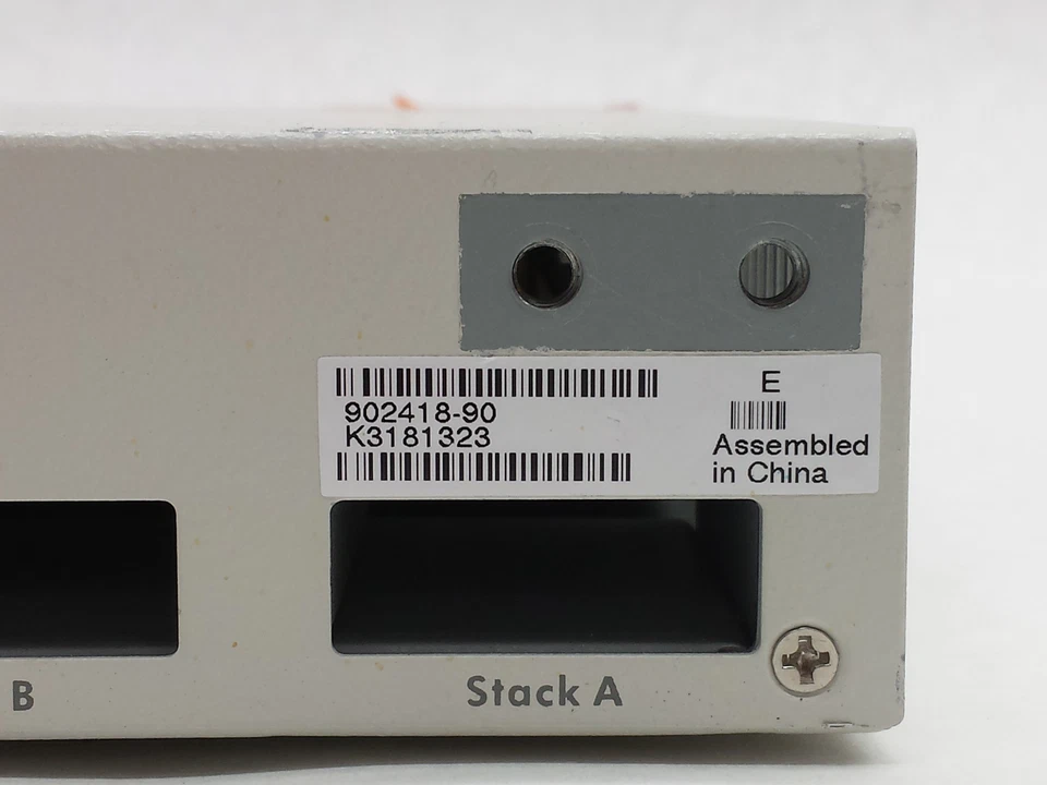 CONMUTADOR GIGABIT ADMINISTRADO DE 24 PUERTOS SFP CAPA 3 ALCATEL-LUCENT OMNISWITCH 6850-U24X Foto 4 de 4