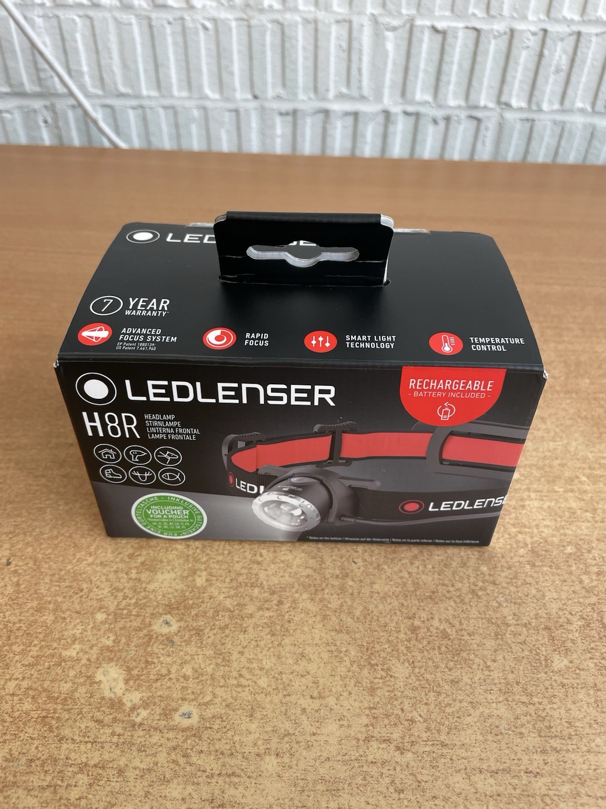 Ledlenser H8R Headlamp LED, Rechargeable Lithium 18650 Battery, 600 lumens,
