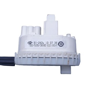 Drucksensor aus Bosch Waschmaschine gebraucht Modell # WAE24467GB/05