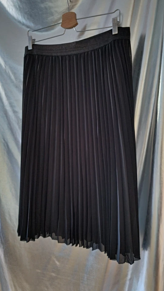 Cotton Traders Skirt UK14/16 w34in L29in black lining pleated VGC - Image 3 of 4