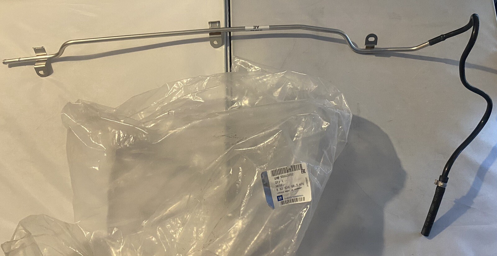 Vauxhall ZAFIRA Oxygen Sensor Pipe - New- Part No 55563202 for  