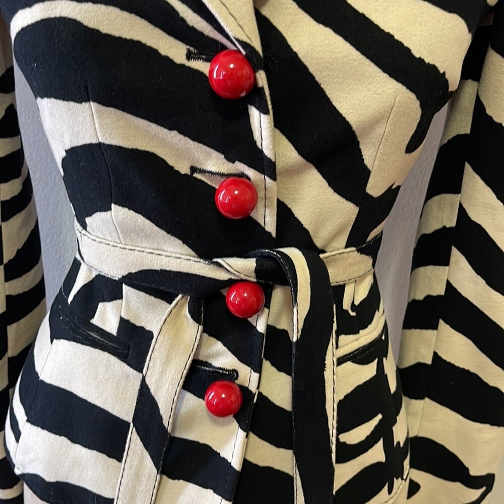 ジャケット Moschino Blazers Moschino Cheap and Chic Red and Green Chunky Button Cropped