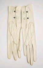 Vintage French Ivory Leather Gloves   Made in France Size 5  Snap Wrist 1950's
