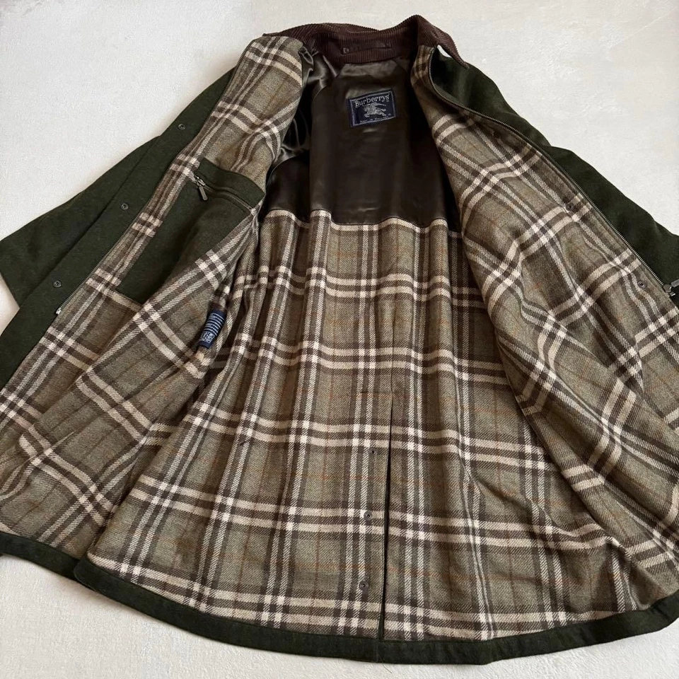 Abrigo Burberry Balmacaan vintage en lana y alpaca, línea A. Foto 2 de 4