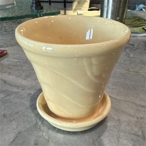 Vintage Shawnee small yellow flower pot USA Impressed Backstamp